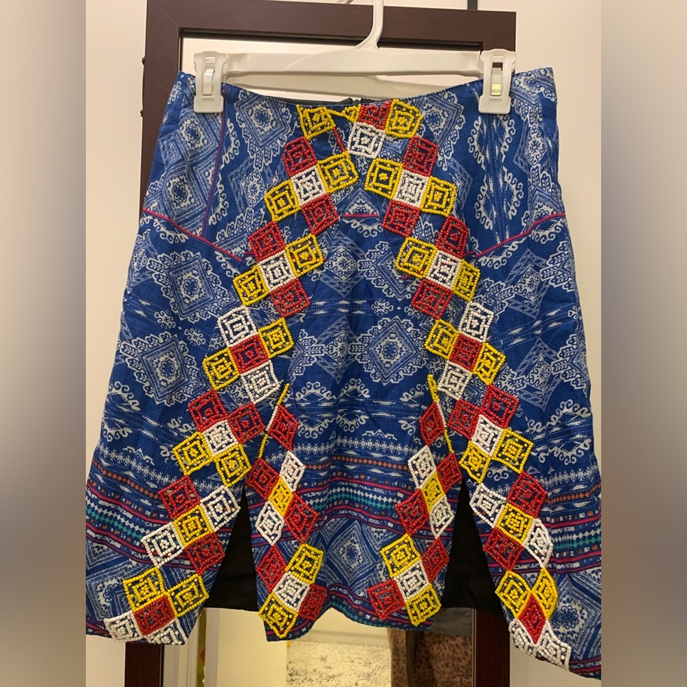 Embroidered skirt